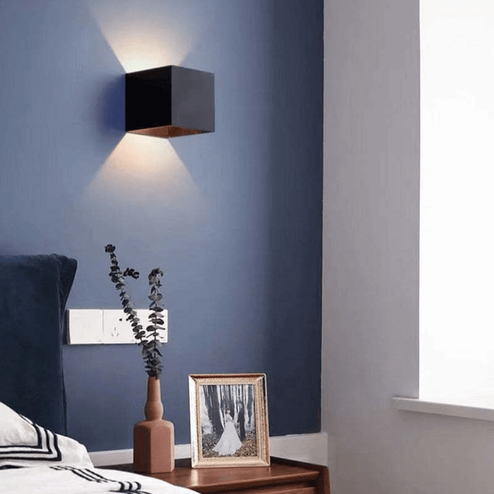 Nowoczesna Lampa Ścienna LED do Wewnątrz i na Zewnątrz