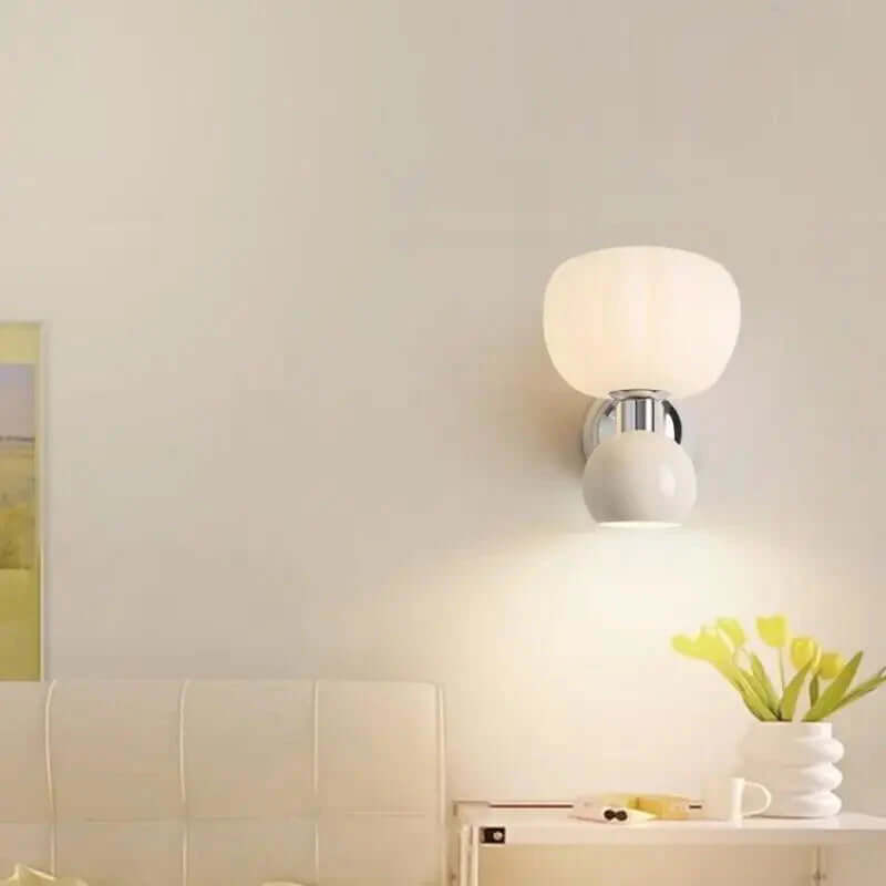 Nowoczesne kremowe kinkiety LED