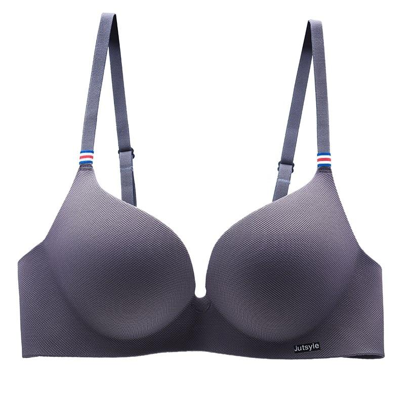 Gładki stanik push-up, damski, idealny do podkreślenia biustu. Komfortowa bielizna modelująca.