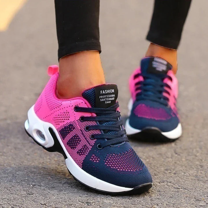 Damskie sneakersy Karolina, lekkie i oddychające, idealne na wiosnę i lato, zapewniające codzienną wygodę.