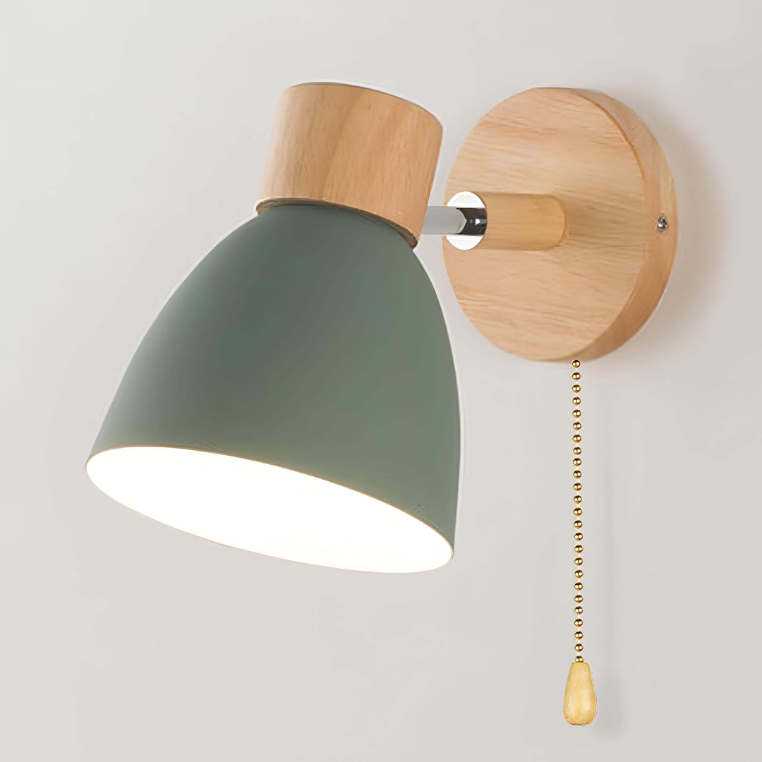Lampa ścienna wisząca z drewna w stylu nordyckim z włącznikiem sznurkowym