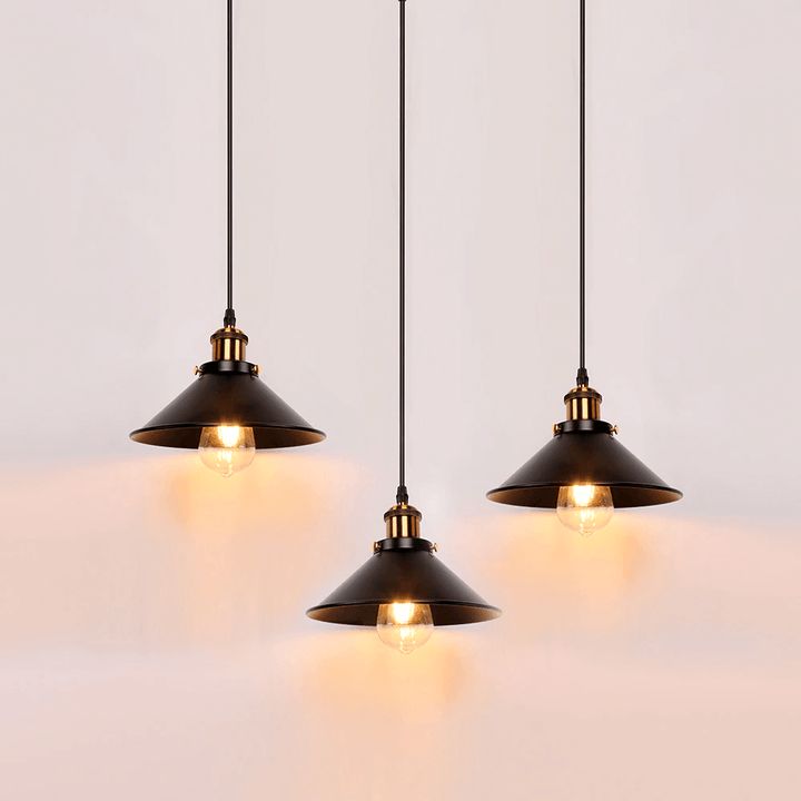 Mosiężna stożkowa lampa wisząca