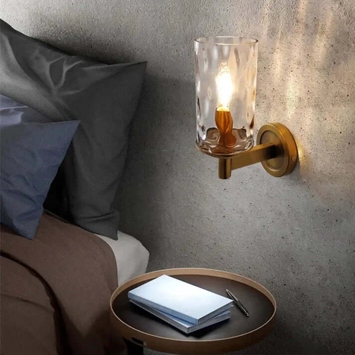 Lampa ścienna vintage z przezroczystym szklanym kloszem