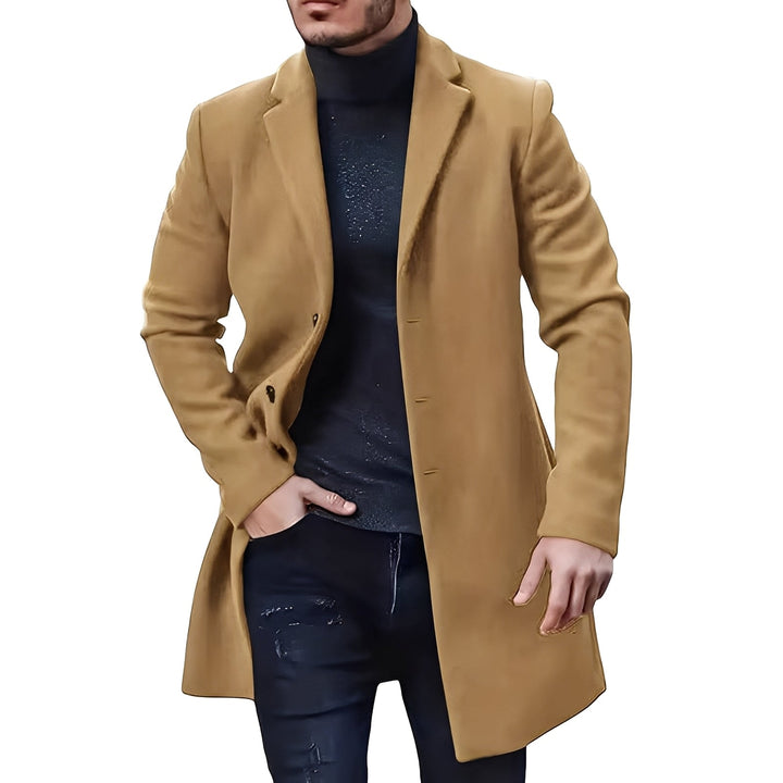 Męska kurtka średniej długości, doskonała na co dzień i do biura. Połączenie casualowego stylu z biznesową elegancją i wygodą.