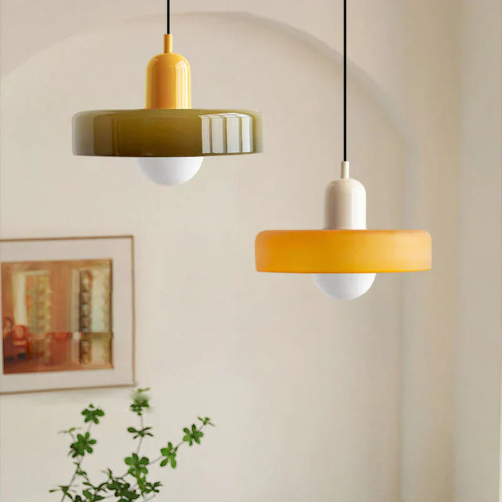 Stylowa lampa wisząca marmurowa, nordycki design. Idealna do nowoczesnego domu.