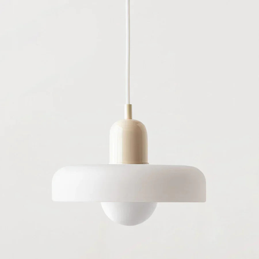 Designerska lampa sufitowa z marmuru, skandynawski akcent. Oświetlenie domowe.