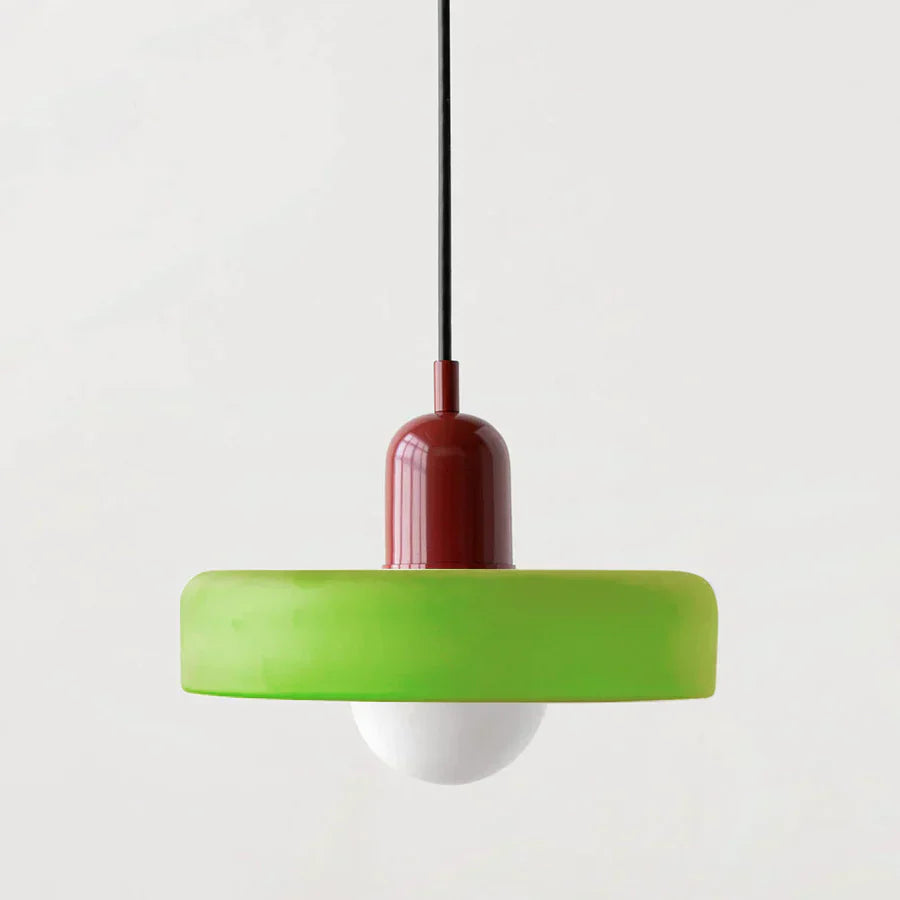 Marmurowa lampa sufitowa, elegancka dekoracja, skandynawski styl. Do wnętrz.