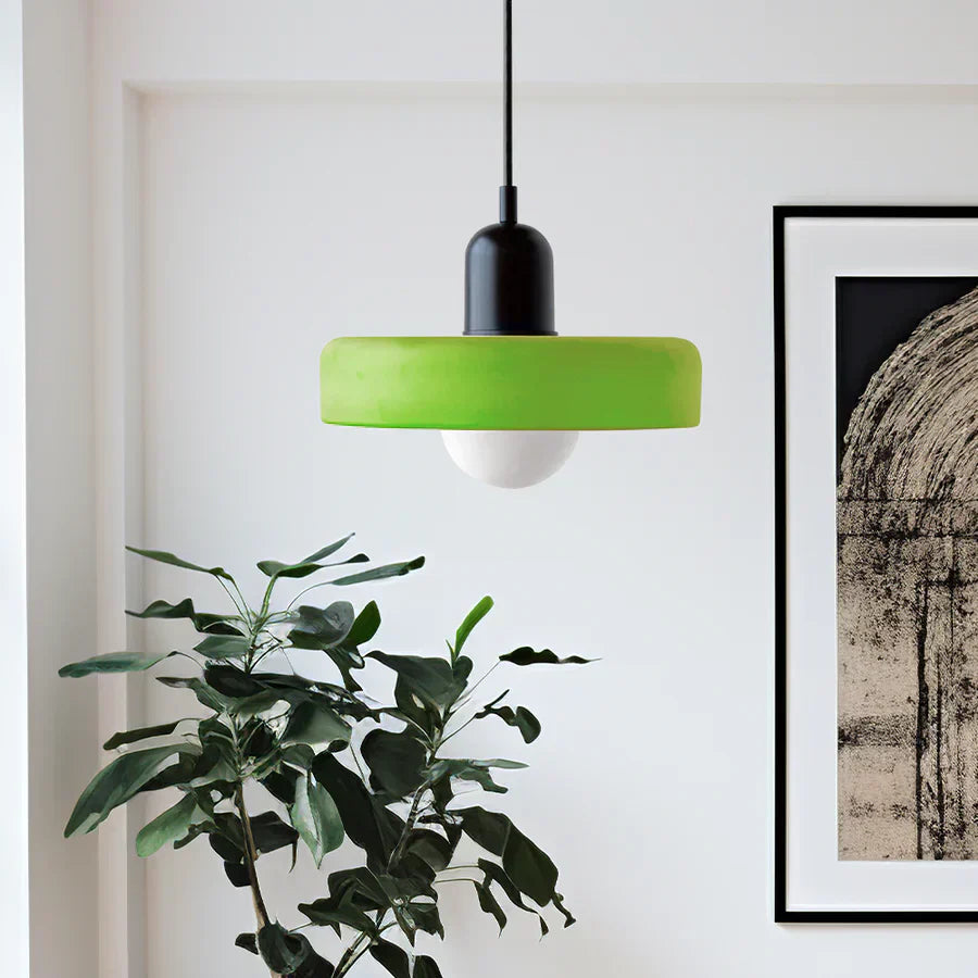 Skandynawska lampa sufitowa, marmur, do nowoczesnych i klasycznych wnętrz.