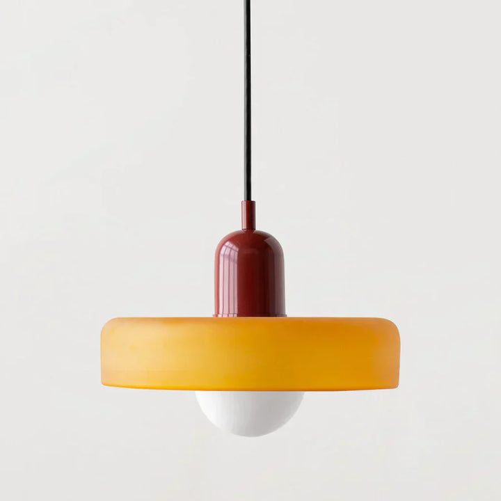 Lampa sufitowa marmurowa, minimalistyczny design, styl skandynawski. Do domu.
