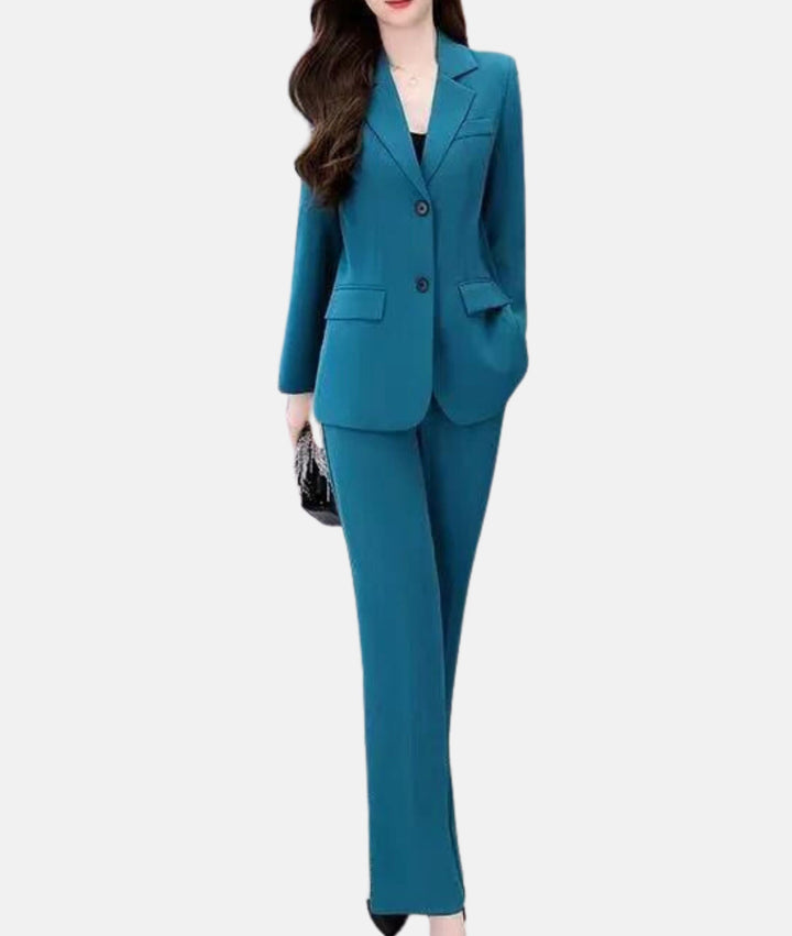 Elegancki damski garnitur Manon, dopasowany blazer, wyselekcjonowana tkanina, idealny do pracy lub na formalne okazje, widok z przodu.