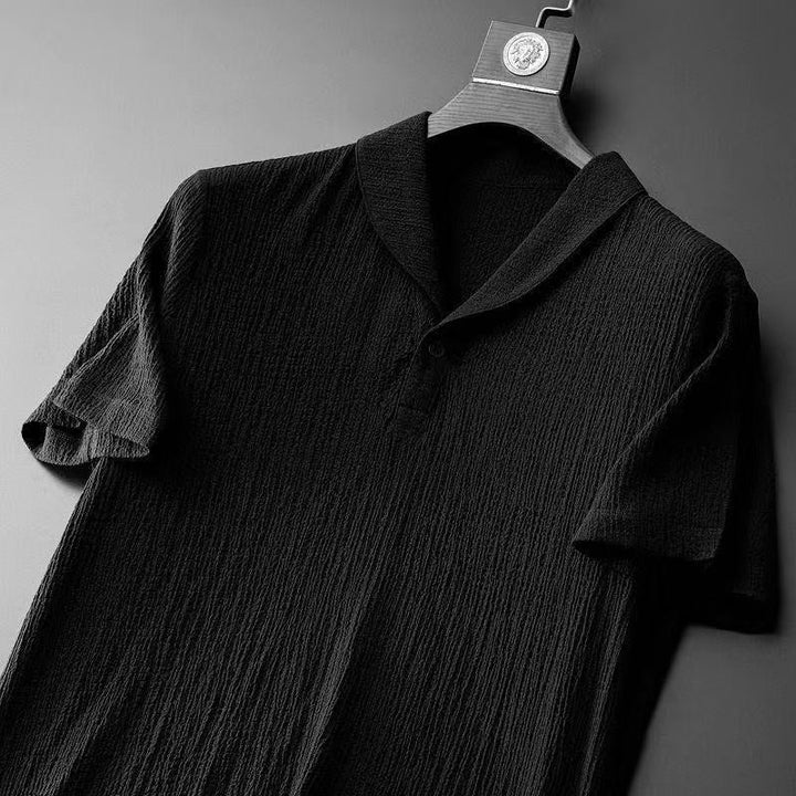 Męski letni komplet lniany, przewiewna koszula i pasujące szorty, elegancki i wygodny na sezon letni.