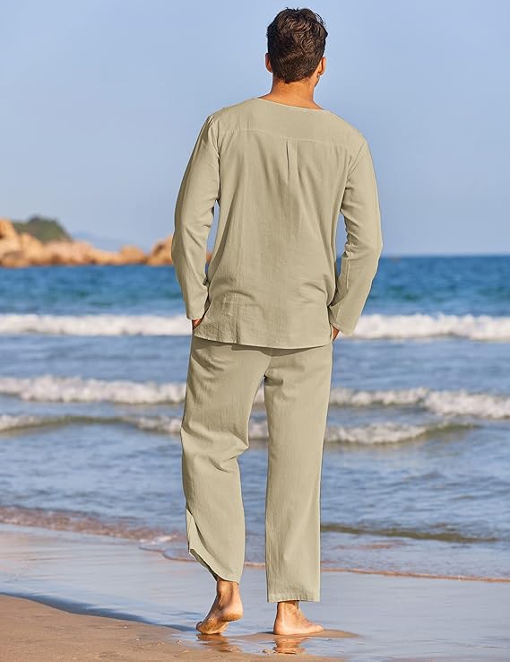 Męski oddychający zestaw lniany, elegancki i swobodny, w neutralnym kolorze, idealny na ciepłe dni.