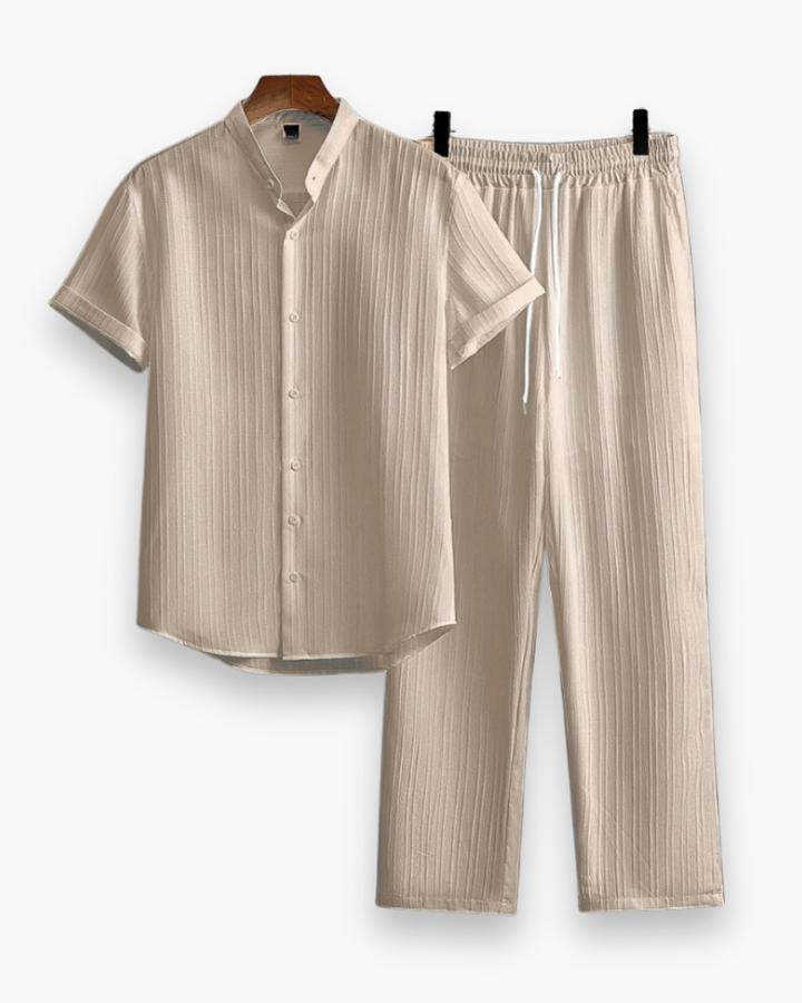 Męski letni komplet Josh: koszula z krótkim rękawem i lekkie spodnie, idealny na letnie stylizacje i komfort.