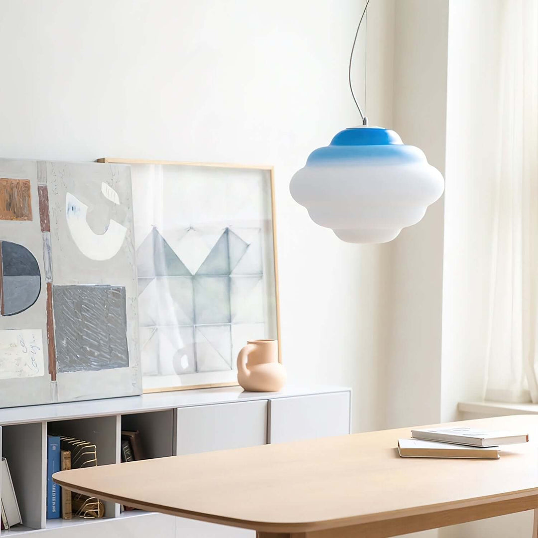 Lampa wisząca w kształcie chmury z efektem gradientu