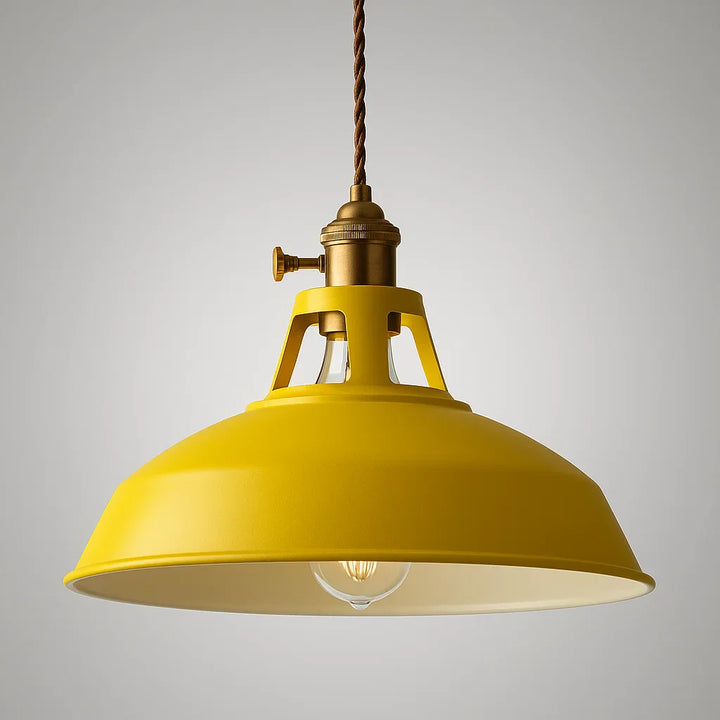 Industrialna lampa wisząca w stylu retro, wykonana z solidnego metalu, idealna do jadalni, dostępna w wielu kolorach.