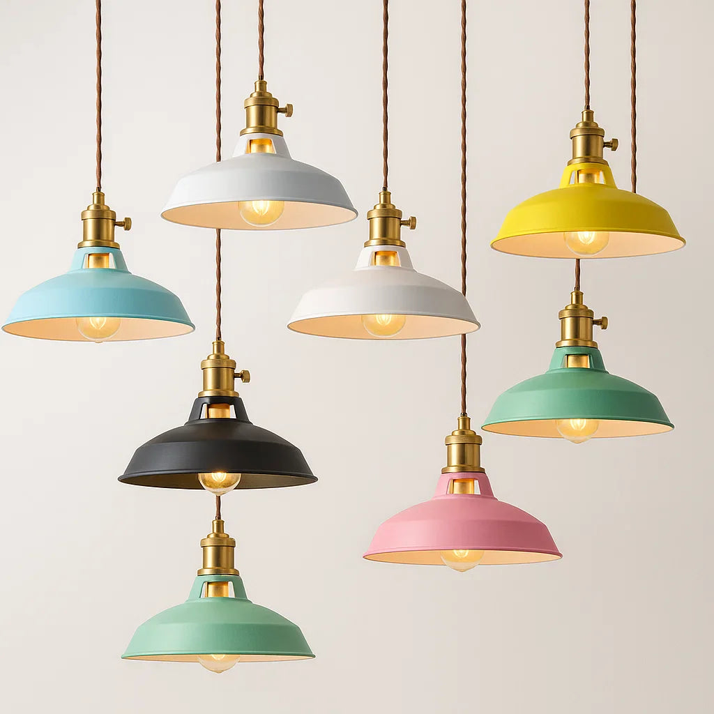 Industrialna lampa wisząca w stylu retro, wykonana z solidnego metalu, idealna do jadalni, dostępna w wielu kolorach.