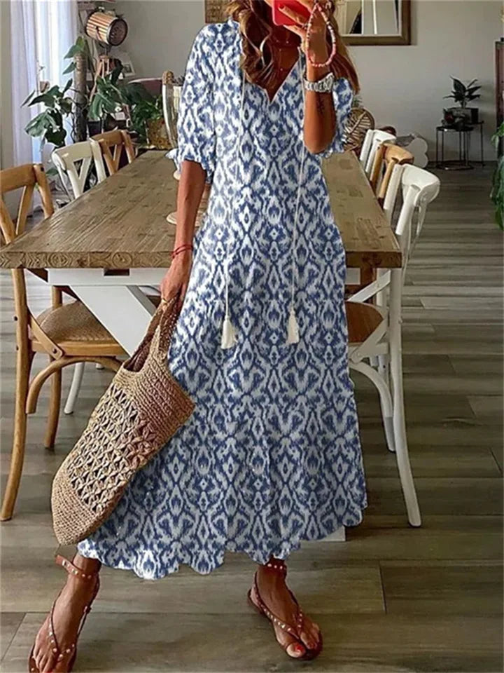 Damska sukienka maxi w stylu boho na lato, przewiewna i stylowa.