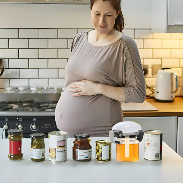 Ouvre-couvercle automatique ajustable, design compact, ouverture facile des bocaux de toutes tailles, sans effort.