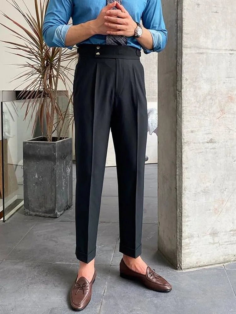 Męskie eleganckie spodnie garniturowe, nowoczesny krój, lekki materiał, ciemny kolor, idealne na formalne okazje