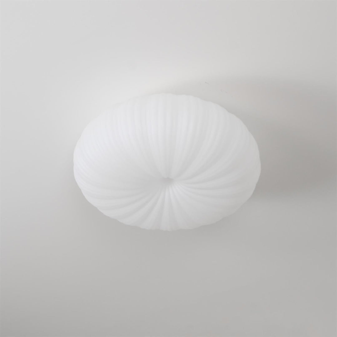 Lampa sufitowa LED z metalu i akrylu, nowoczesny design, regulowane światło z pilotem, elegancka i współczesna.