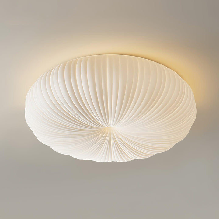 "Plafonnier LED en métal et acrylique, design moderne, lumière ajustable avec télécommande, élégant et contemporain."