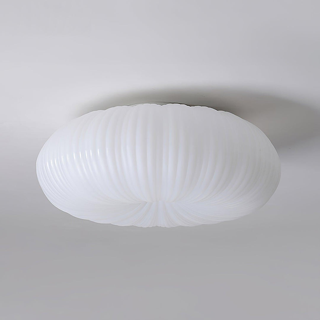 "Plafonnier LED en métal et acrylique, design moderne, lumière ajustable avec télécommande, élégant et contemporain."