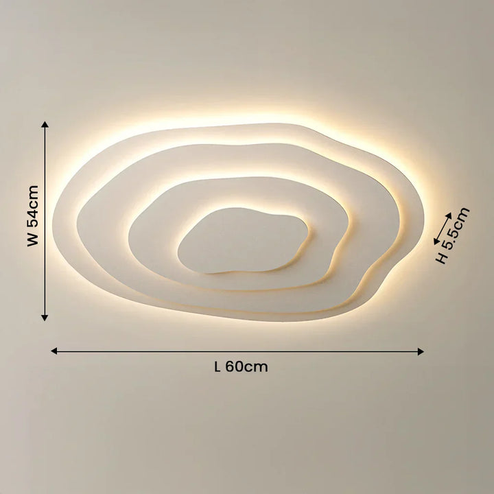 Nowoczesna lampa sufitowa LED o asymetrycznym designie, kremowym wykończeniu, artystycznych krzywiznach, modulowanym świetle oraz wykonana z metalu i akrylu.