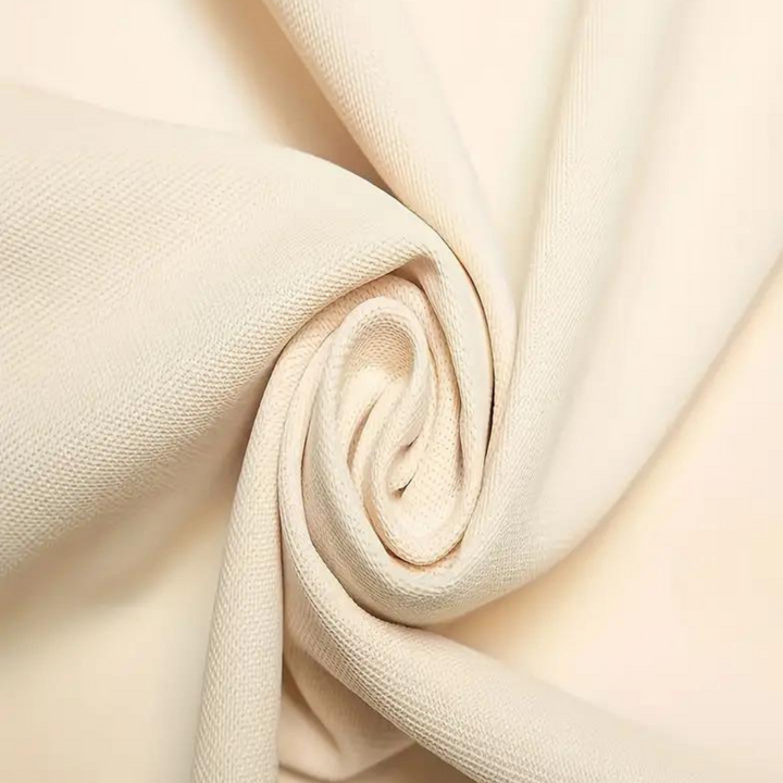 Męskie polo, całość na płasko, wyraźne kolory i fason.