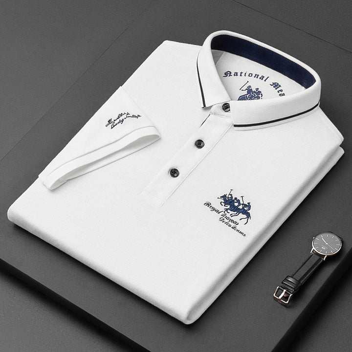 Męska koszulka polo premium z miękkiej, oddychającej bawełny, o klasycznym kroju. Idealna na co dzień i eleganckie okazje, na każdą porę roku.
