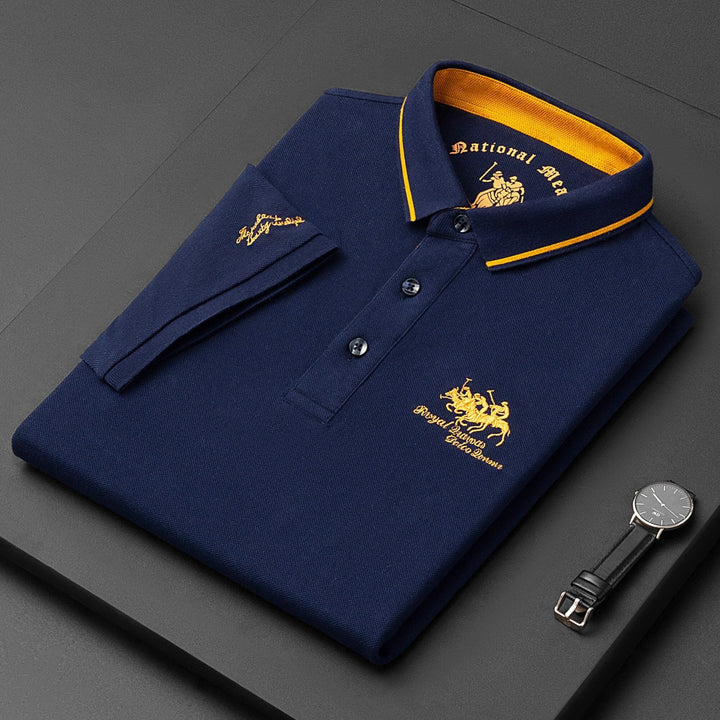 Męska koszulka polo premium z miękkiej, oddychającej bawełny, o klasycznym kroju. Idealna na co dzień i eleganckie okazje, na każdą porę roku.