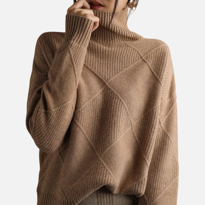 Modny damski sweter kaszmirowy z golfem, zapewniający ciepło i komfort, dostępny w różnych kolorach.