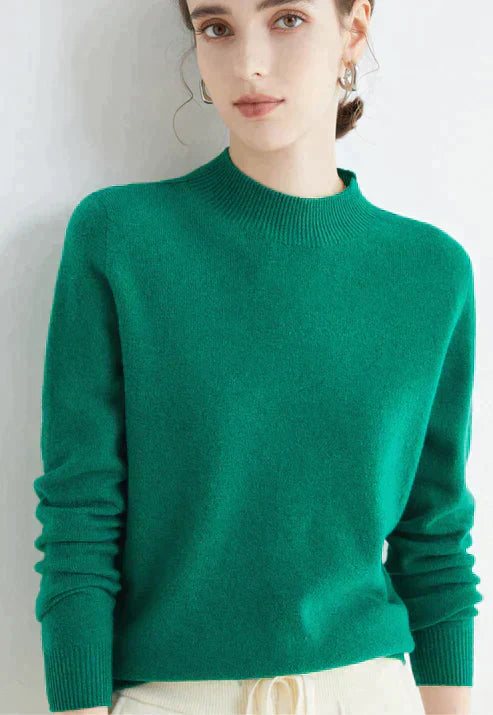 Damski sweter z miękkiego materiału, idealny na każdą okazję