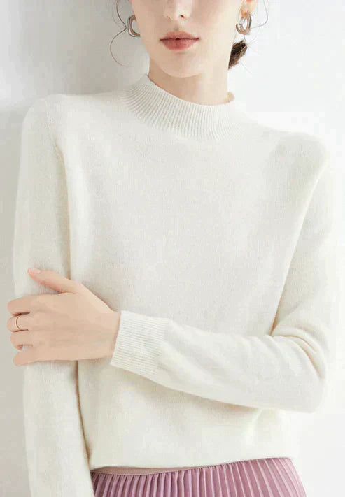 Damski sweter z miękkiego materiału, idealny na każdą okazję