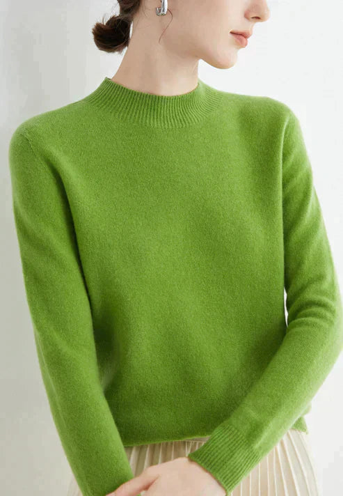 Damski sweter z miękkiego materiału, idealny na każdą okazję
