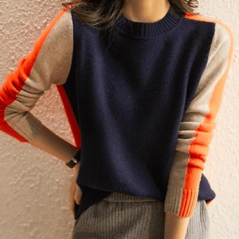 Damski sweter w granatowo-pomarańczowe paski, retro wzór color-block, miękka bawełna, klasyczny elegancki fason.