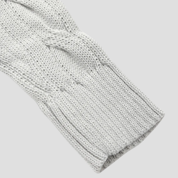 Męski sweter z warkoczem, klasyczny krój, zamek pod szyją, szary. Swobodna i ponadczasowa elegancja dla nowoczesnego wyglądu.
