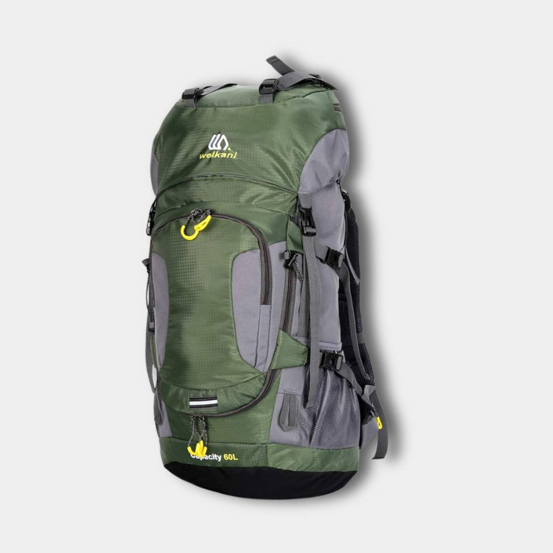 Zielony, solidny plecak trekkingowy AdventurePack o pojemności 60L, przeznaczony do transportu ciężkiego ładunku, z wyściełanymi szelkami, idealny na przygody na świeżym powietrzu.