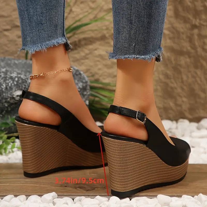 Czarne sandały na wysokim obcasie z wyrafinowanym designem Audrey, widok z boku dla eleganckiego i wygodnego wyglądu