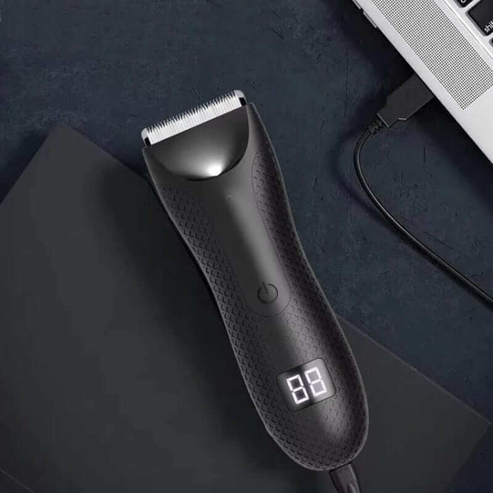 Wodoodporny trymer do ciała dla mężczyzn o ergonomicznym kształcie i wskaźnikiem LED, idealny do precyzyjnego i komfortowego golenia.