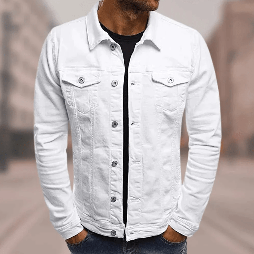 Męska kurtka jeansowa streetwear o miejskim wyglądzie, niebieski denim, kieszenie, kontrastujące szwy, nowoczesna i elegancka