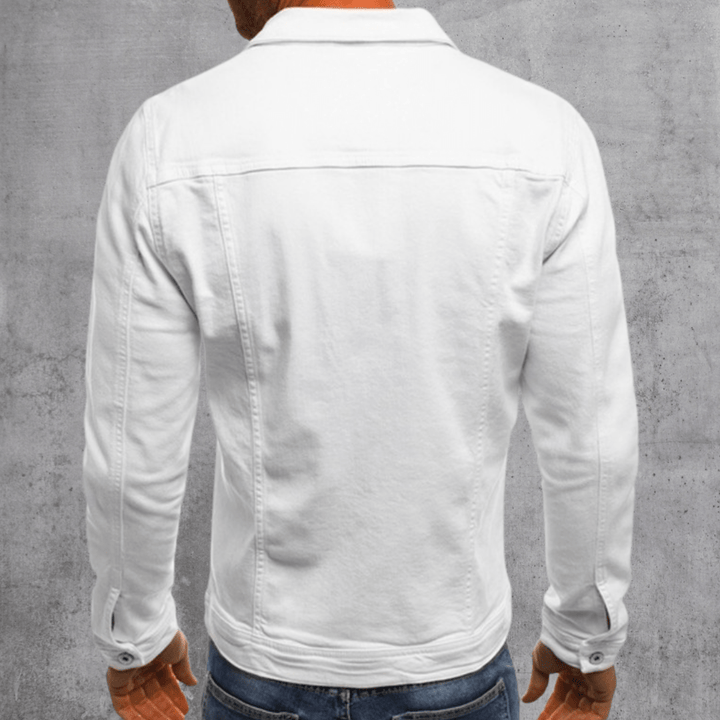 Męska kurtka jeansowa streetwear o miejskim wyglądzie, niebieski denim, kieszenie, kontrastujące szwy, nowoczesna i elegancka