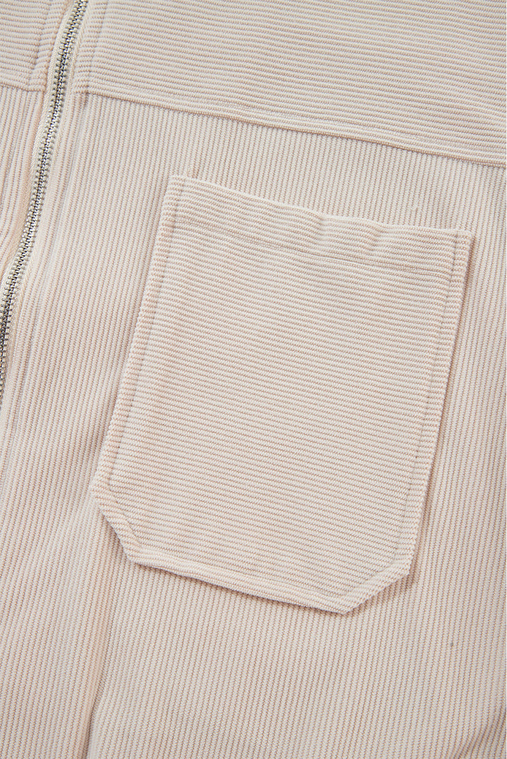 "Veste en velours côtelé beige avec capuche, style décontracté et élégant pour femmes, doux et parfait pour l'automne."