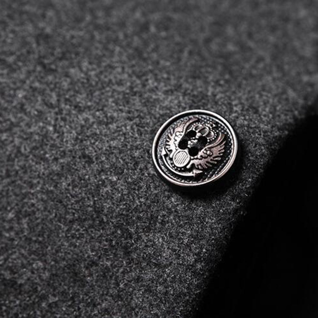 Elegancka długa kurtka męska, czarna, z praktycznymi kieszeniami, optymalna na chłodne dni