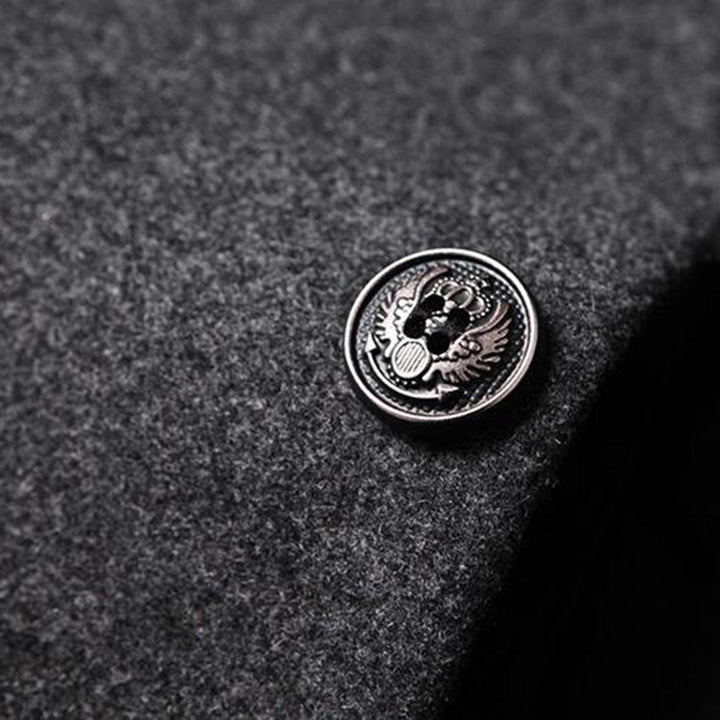 Elegancka długa kurtka męska, czarna, z praktycznymi kieszeniami, optymalna na chłodne dni